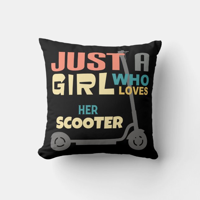 Gewoon een meisje dat van haar scooter houdt kussen (Voorkant)