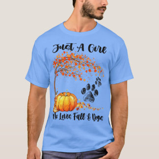 Gewoon een meisje dat van Herfst houdt en honden d T-shirt