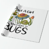Gewoon een meisje dat van insecten houdt cadeaupapier (Uitgerold)