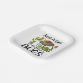 Gewoon een meisje dat van insecten houdt papieren bordje (Gebogen)