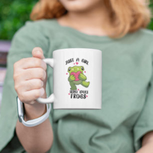 Gewoon een meisje dat van kikkerkgril houdt koffiemok
