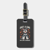 Gewoon een meisje dat van Miniature Schnauzer houd Bagagelabel (Voorkant verticaal)