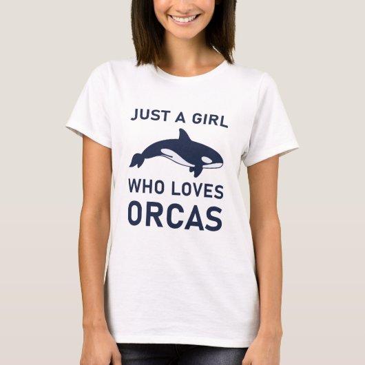 Gewoon een meisje dat van Orcas Funny Orca houdt T-shirt (Voorkant)