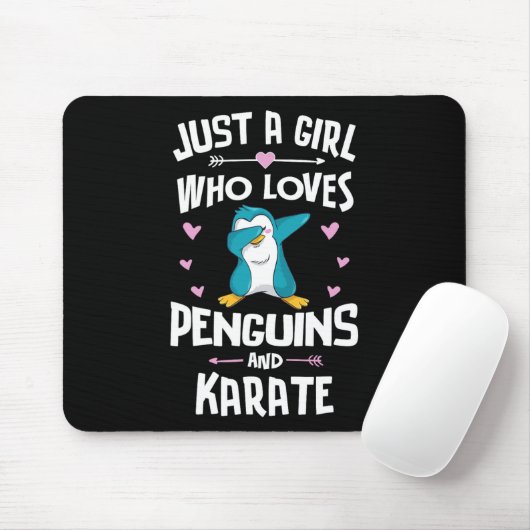 Gewoon een meisje dat van pinguïns en karate cadea muismat (Met muis)
