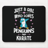 Gewoon een meisje dat van pinguïns en karate cadea muismat (Voorkant)