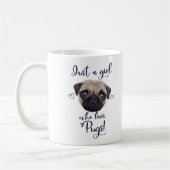 Gewoon een meisje dat van pugs houdt koffiemok (Links)