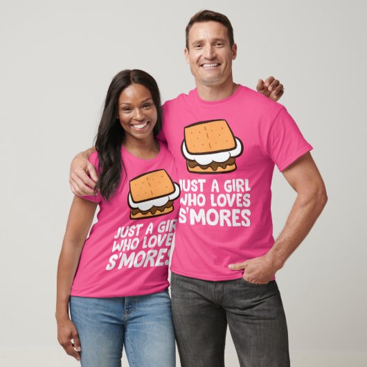 Gewoon een meisje dat van S'mores kamperen houdt T-shirt (Unisex)