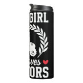 Gewoon een meisje dat van tractoren houdt thermosbeker (Geroteerd rechts)