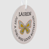 Gewoon een meisje dat van vlinders houdt ornament (voorkant)