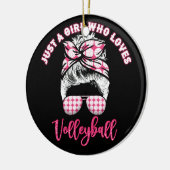 Gewoon een meisje dat van volleybalmeisjes houdt keramisch ornament (Links)