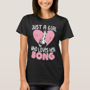 Gewoon een meisje die van haar bong wiet waterpijp t-shirt