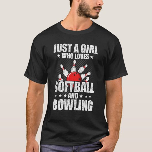 Gewoon een meisje die van softbal en bowling bowle t-shirt (Voorkant)