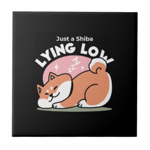 Gewoon een Shiba die laag ligt: Cute Shiba Inu Des Tegeltje