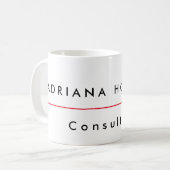 Gewoon eenvoudige zwarte, witte, minimale minimali koffiemok (Voorkant links)