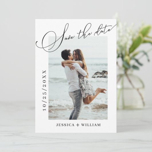 Gewoon Elegant Calligraphy Wedding Photo Save The Date (Staand voorkant)