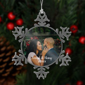 Gewoon Elegant Wedding Photo White Script Monogram Tin Sneeuwvlok Ornament