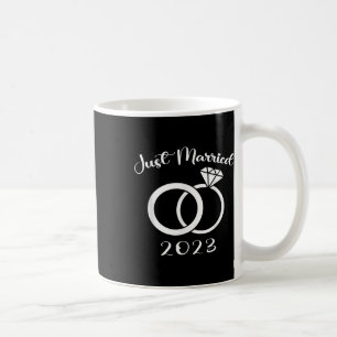 Gewoon gehuwd 2023 bruiloft Rings die overeenkomt Koffiemok