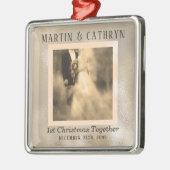 Gewoon gehuwd eerste kerstjaar metalen ornament (Links)