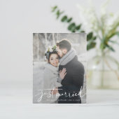 Gewoon gehuwd modern Casual script bruiloft Aankondigingskaart (Staand voorkant)