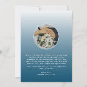 Gewoon gehuwd script bedekking blauwe foto bruilof aankondiging (Achterkant)