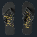 Gewoon gehuwde gouden Teenslippers met olieramp<br><div class="desc">Gewoon gehuwde Faux Gold Foil Typografie Bride Beach of Destination WeddenTeenslippers</div>