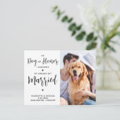 Gewoon gehuwde hond van Honor Dog Wedding Aankondigingskaart (Staand voorkant)
