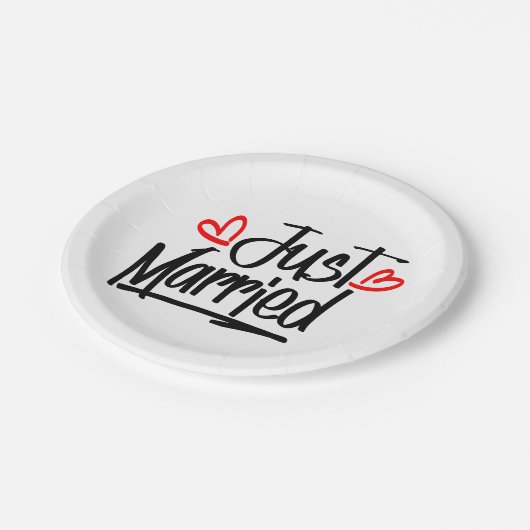 Gewoon gehuwde zwarte en witte bruiloft aankondigi papieren bordje (Gekanteld)