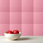 Gewoon gekleurd flamingo zacht roze tegeltje<br><div class="desc">Gewoon kleurflamingo zacht roze ontwerp.</div>
