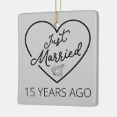 Gewoon getrouwd 15 jaar geleden keramisch ornament (Links)