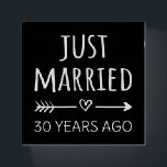 Gewoon getrouwd 30 jaar geleden.<br><div class="desc">Designkeuken, perfect voor anyone who's been married for 30 years and to a wedding vow renewal ceremony. It makes a great matching outfit for coupons! 'Just Marriott 30 Years Ago' quote for a koppel who got married 30 years ago or a koppel renewing wedding vows on their wedding verjaarary. Is...</div>