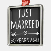 Gewoon getrouwd 50 jaar geleden... metalen ornament (Links)