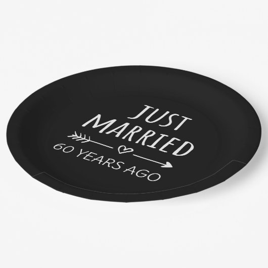 Gewoon getrouwd 60 jaar geleden. papieren bordje (Gekanteld)