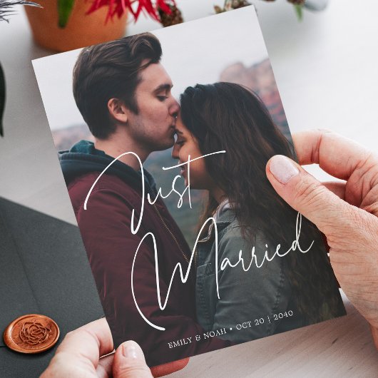 Gewoon getrouwd Elegante hand belettering bruiloft Aankondiging