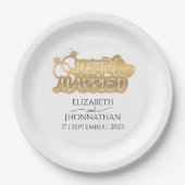Gewoon getrouwd met moderne elegante gouden paar n papieren bordje (Voorkant)
