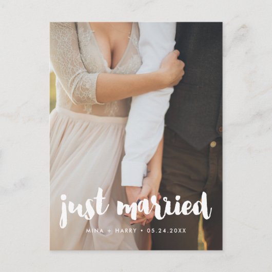 Gewoon getrouwd Modern typografie bruiloft foto Briefkaart (Voorkant)
