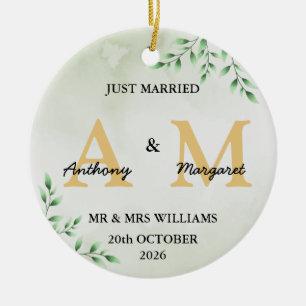 Gewoon getrouwd monogram Names Mr & Mrs. 2022 Keramisch Ornament