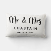 Gewoon getrouwd Mr. & Mrs. | Weddenschapsmonogram Kussen (Achterkant)