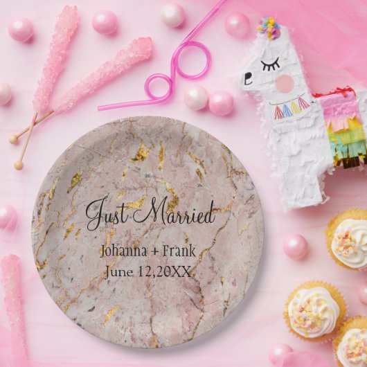Gewoon getrouwd roze en goudmarmer papieren bordje (Feest)