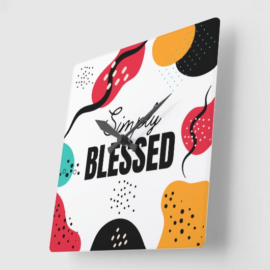 Gewoon gezegende wandklok (Hoek)