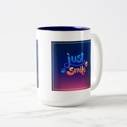 Gewoon glimlach tweekleurige koffiemok (Voorkant rechts)