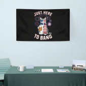 Gewoon hier om te knallen USA vlag bier kat lover  Spandoek (Beurs)