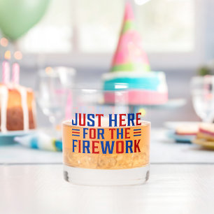 Gewoon hier voor het vuurwerk grappig voor een paa whisky glas