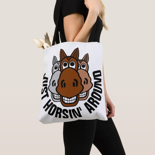 Gewoon Horsin, rond, paard Tote Bag (Dichtbij)