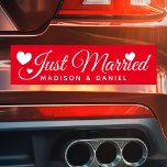Gewoon huwelijksbruin rode persoonlijke Pas getrou Automagneet<br><div class="desc">Gewoon gehuwde Pas getrouwd voor persoonlijke naam Wedding Car Magnet. Pas dit douaneontwerp met de namen van de bruid en de groom of met uw eigen tekst aan.</div>