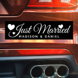 Gewoon huwelijkshuwelijk met zwarte Pas getrouwd o Automagneet<br><div class="desc">Gewoon gehuwde Pas getrouwd voor persoonlijke naam Wedding Car Magnet. Pas dit douaneontwerp met de namen van de bruid en de groom of met uw eigen tekst aan.</div>