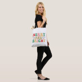 Gewoon kleurrijke vrolijke en heldere snaarlichten tote bag (Op model)
