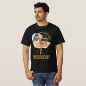 Gewoon meisje die houdt van Notenkrakers Kerstball T-shirt (Voorkant volledig)