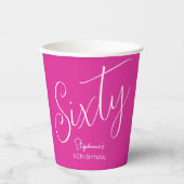 Gewoon modern script roze 60ste verjaardag papieren bekers (Voorkant)