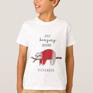 Gewoon rondhangen rond rood t-shirt