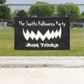 Gewoon Tricks Evil Smile Halloween Spandoek (Insitu)